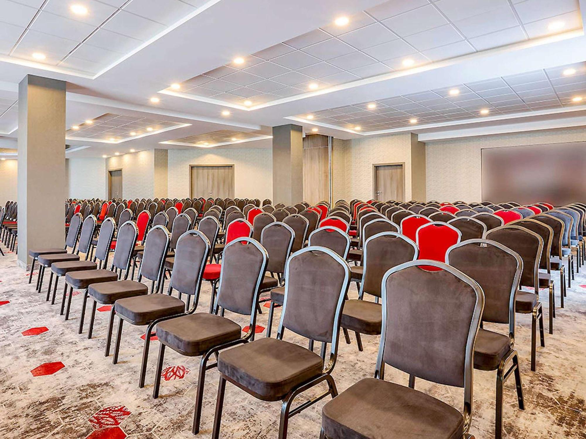 Ibis Styles Nowy Sacz Hotel Buitenkant foto