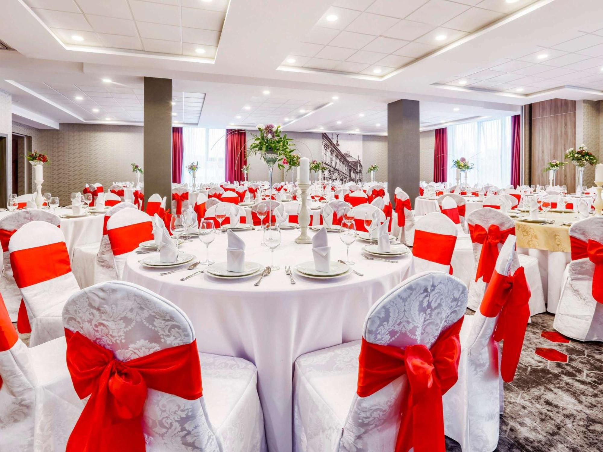 Ibis Styles Nowy Sacz Hotel Buitenkant foto