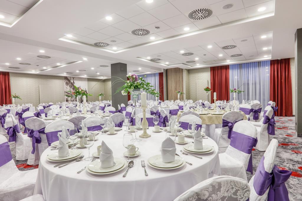 Ibis Styles Nowy Sacz Hotel Buitenkant foto