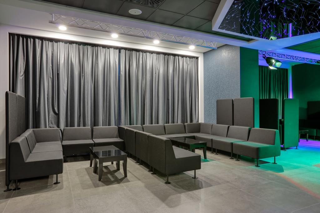 Ibis Styles Nowy Sacz Hotel Buitenkant foto